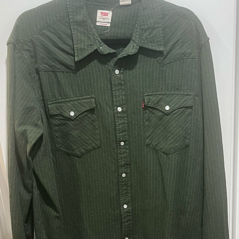 Levi's Green Casual Button Down Shirt with Western Style